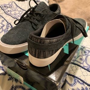 NIKE SB ZOOM JANOSKI